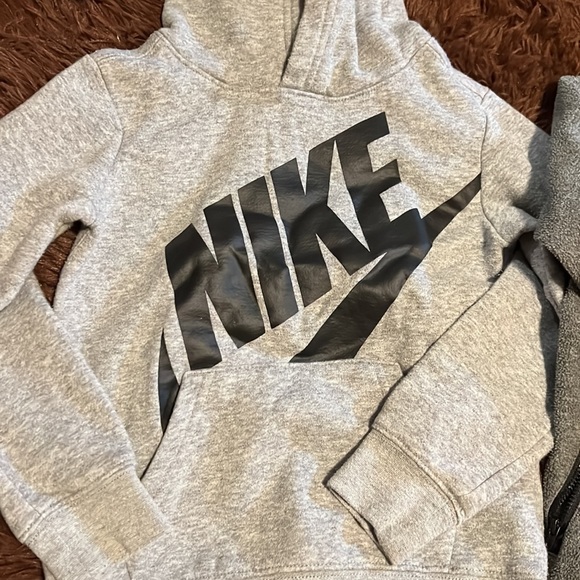 Toddler boys Nike hoodie and jacket - Picture 2 of 5